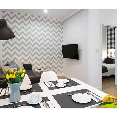 Apartman Tongara 4 *